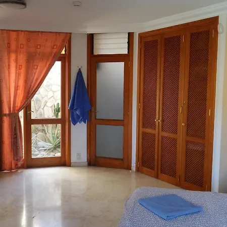 21 Tauro Feriehus *